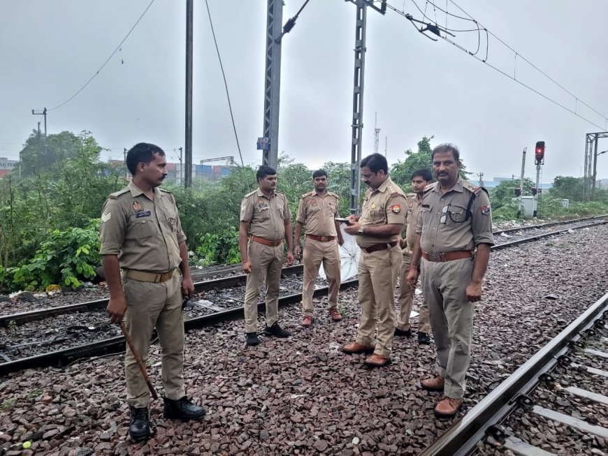 कानपुर जिले में एक बार फिर रेलवे लाइन के पास मिला सिलेंडर , रेलवे में मचा हड़कंप